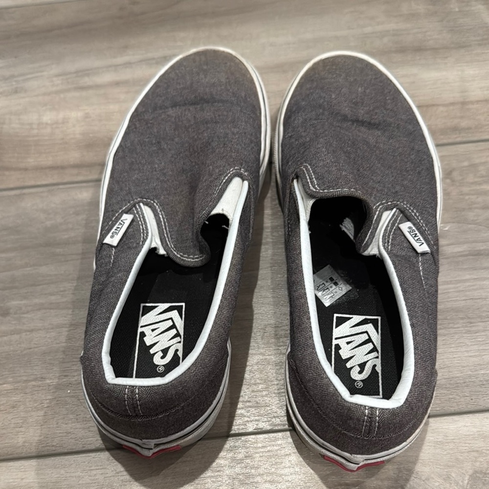 Vans Men's Gray Slip-On Shoes. 7M / 8.5W